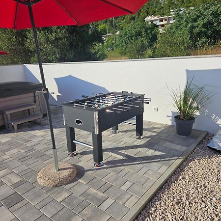 מאקרסקה Apartman Koko With Private Jacuzzi מראה חיצוני תמונה
