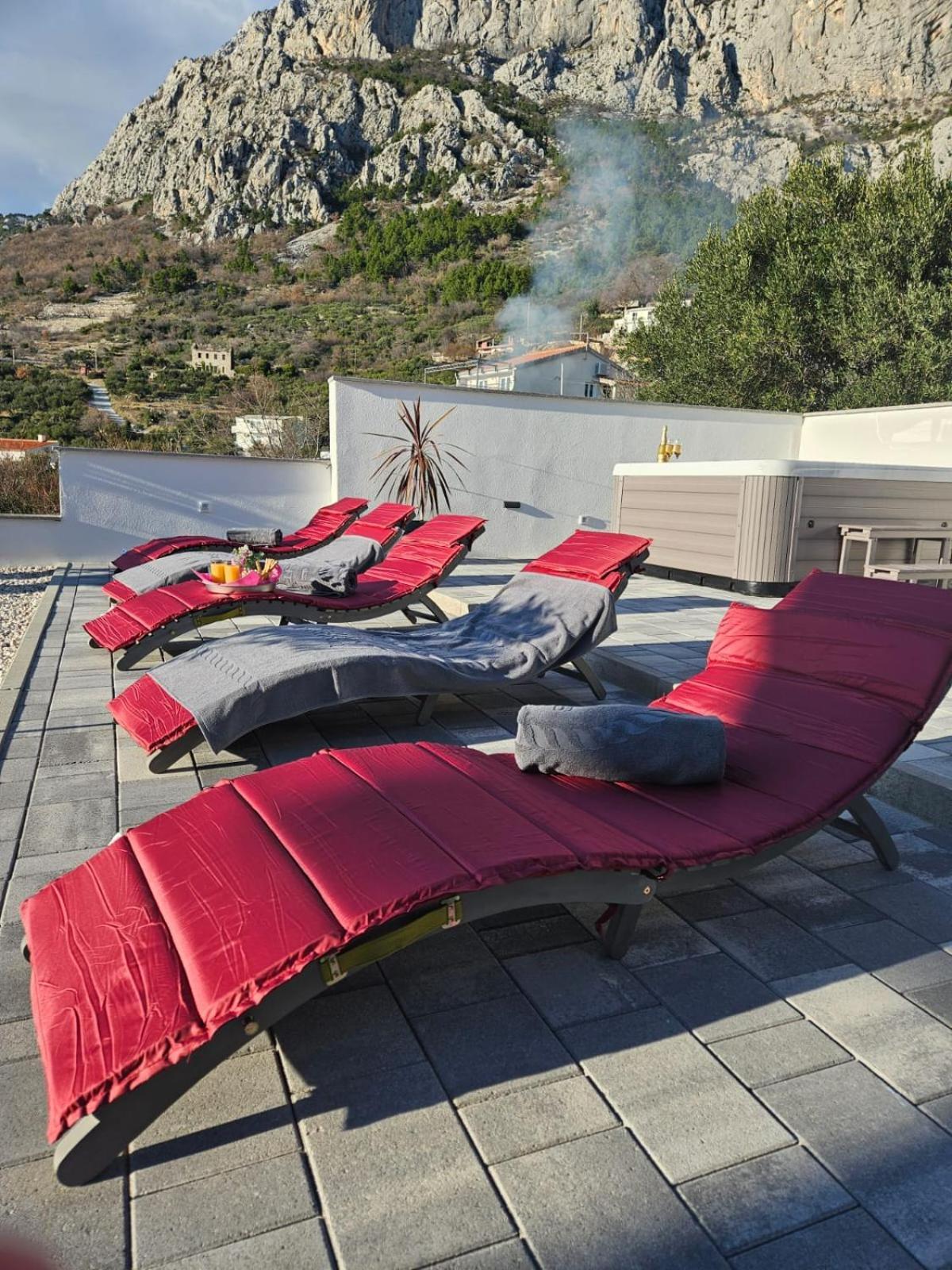 מאקרסקה Apartman Koko With Private Jacuzzi מראה חיצוני תמונה