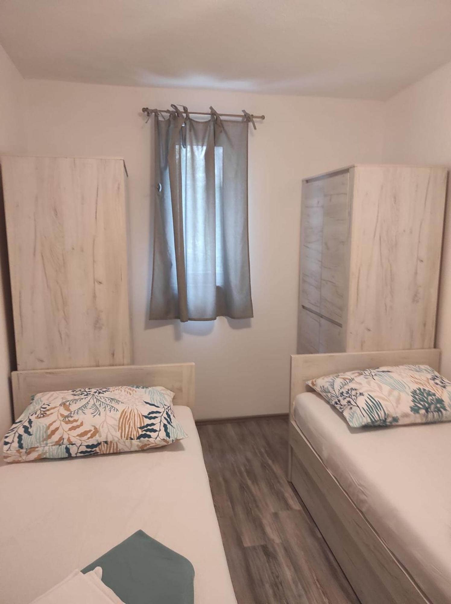 מאקרסקה Apartman Koko With Private Jacuzzi מראה חיצוני תמונה