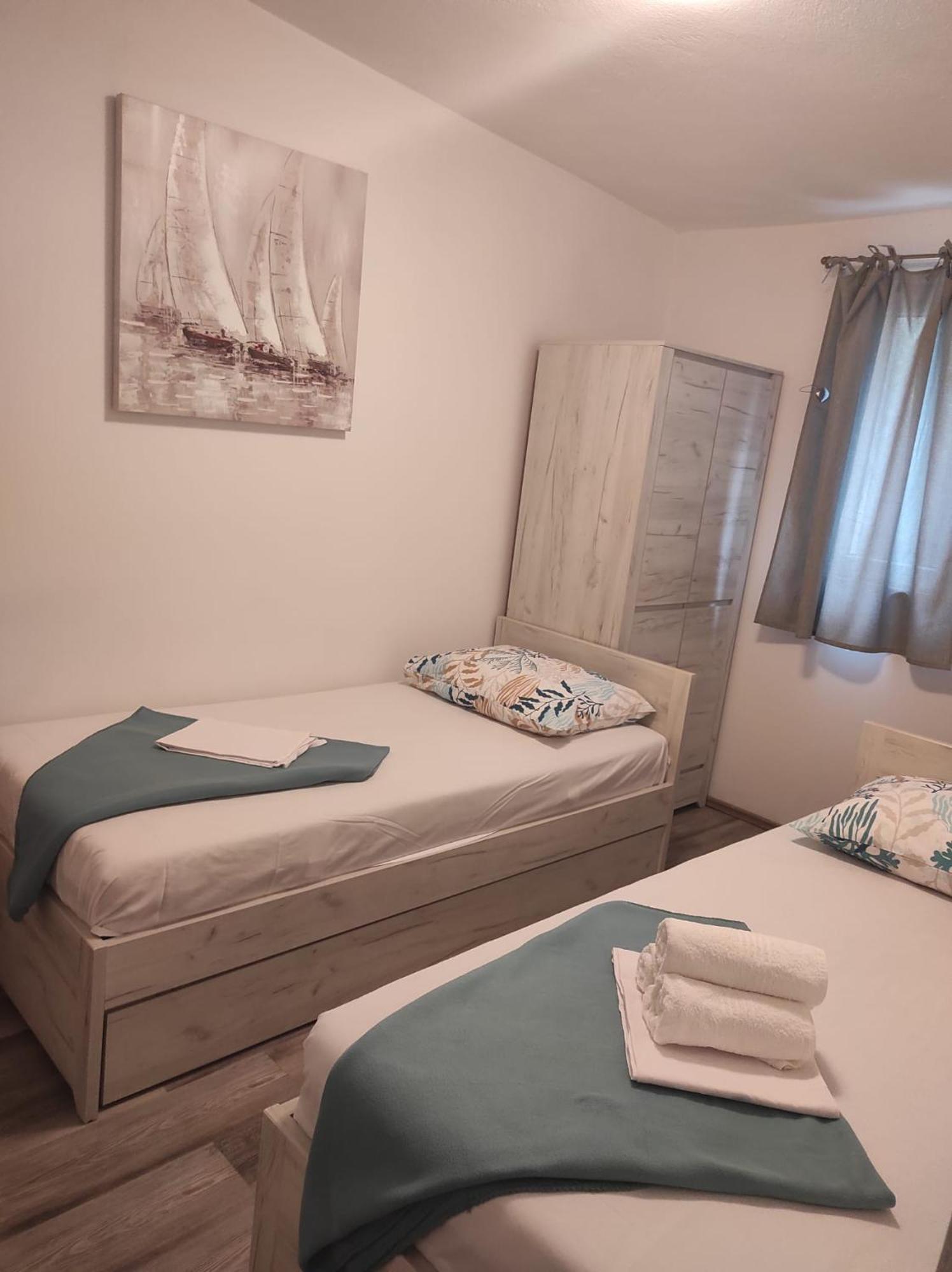 מאקרסקה Apartman Koko With Private Jacuzzi מראה חיצוני תמונה