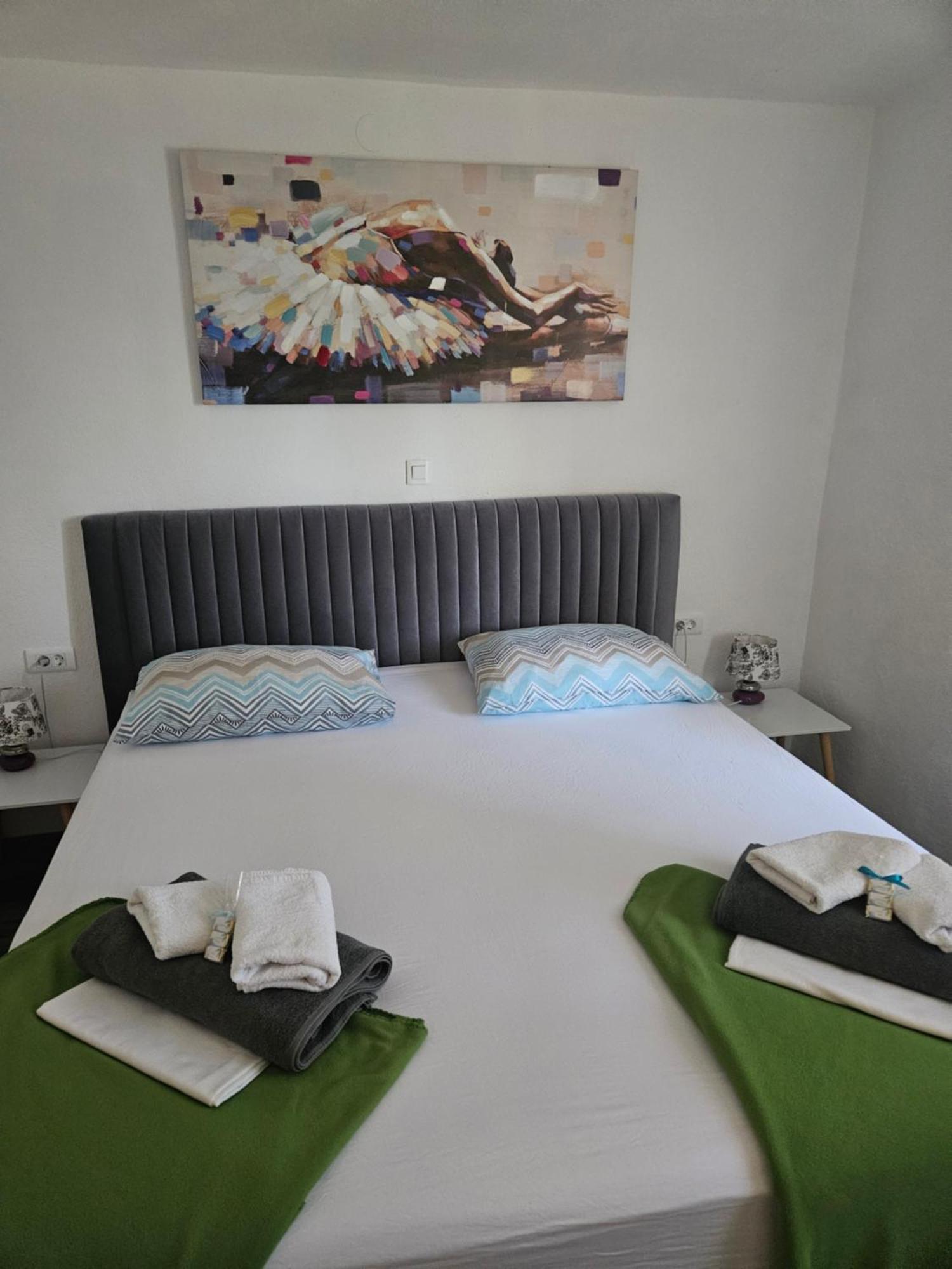 מאקרסקה Apartman Koko With Private Jacuzzi מראה חיצוני תמונה