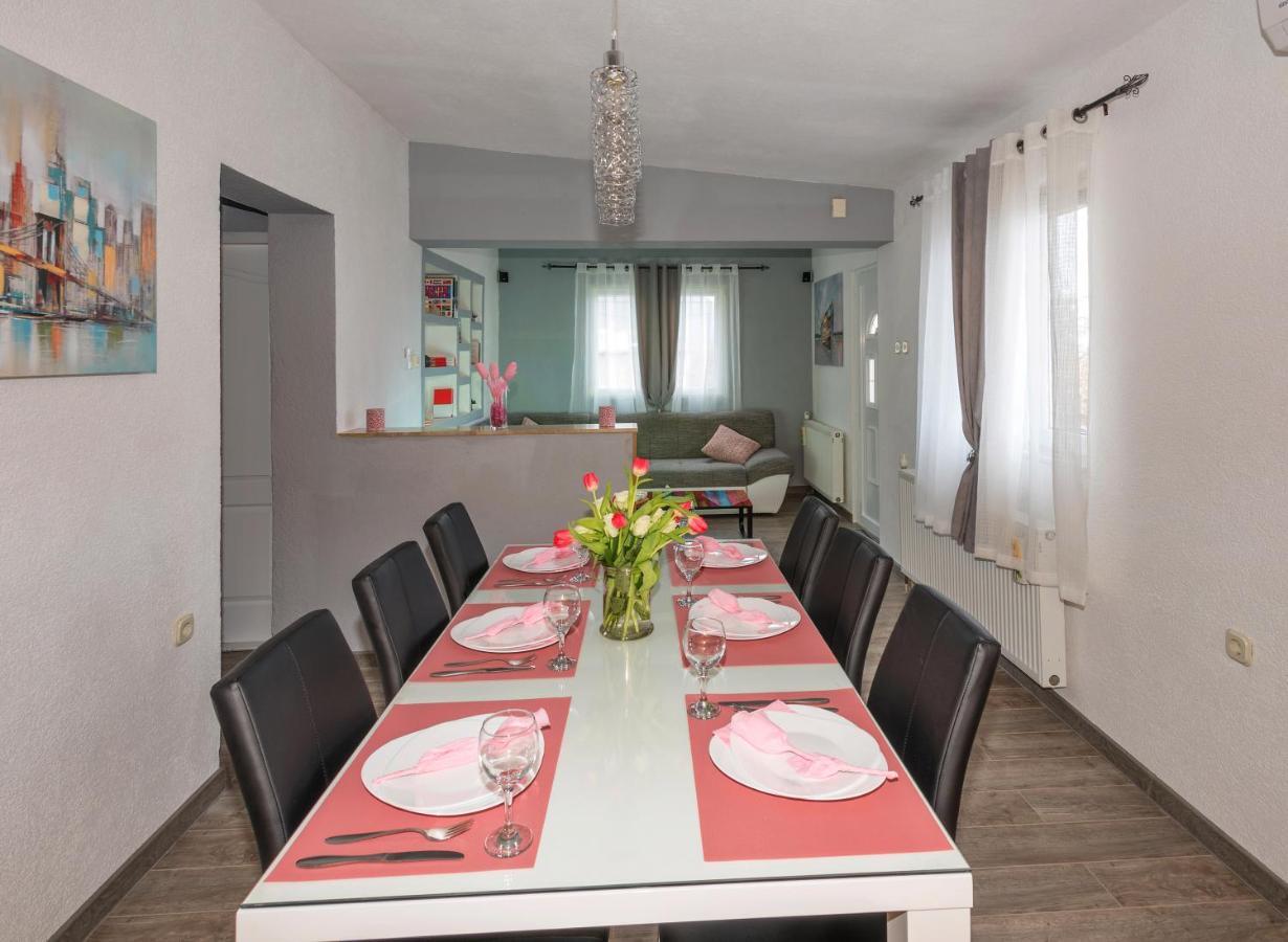 מאקרסקה Apartman Koko With Private Jacuzzi מראה חיצוני תמונה